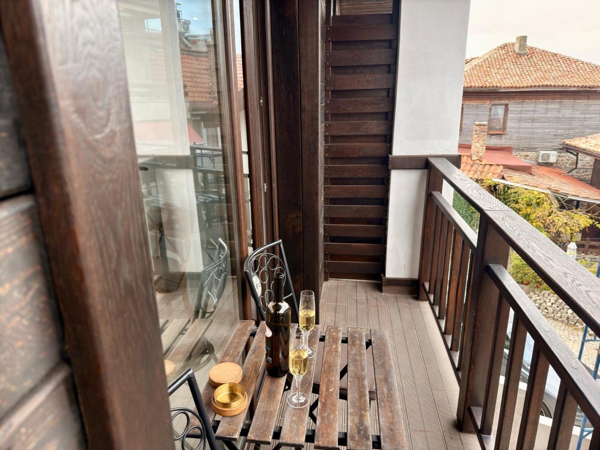 Arthotel Oscar II سوزوبول المظهر الخارجي الصورة
